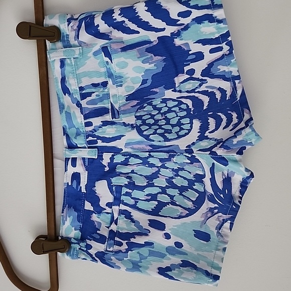 Lilly Pulitzer Mini Callahan Call Me Blue Floral Girls Short sz 10yr (T20) - Picture 3 of 7